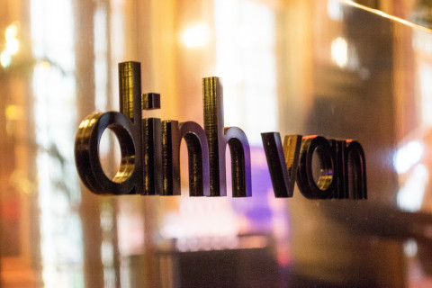 Lancement Menottes Dinh Van