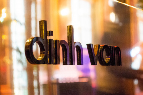 Lancement Menottes Dinh Van