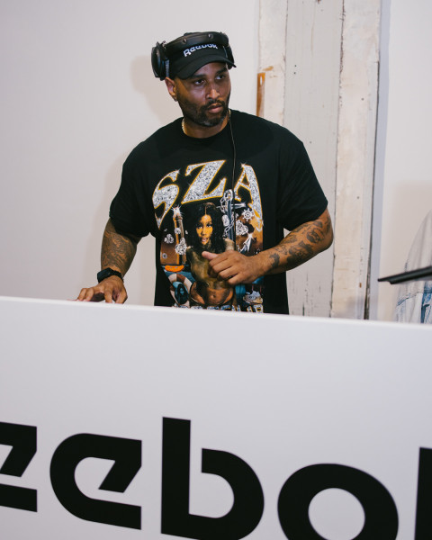 Reebok - Break’in Through