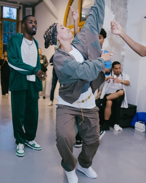 Reebok - Break’in Through