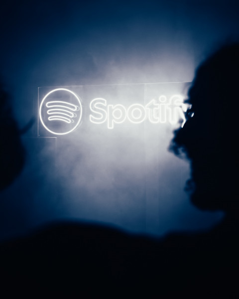 RNBOI - RELEASE PARTY